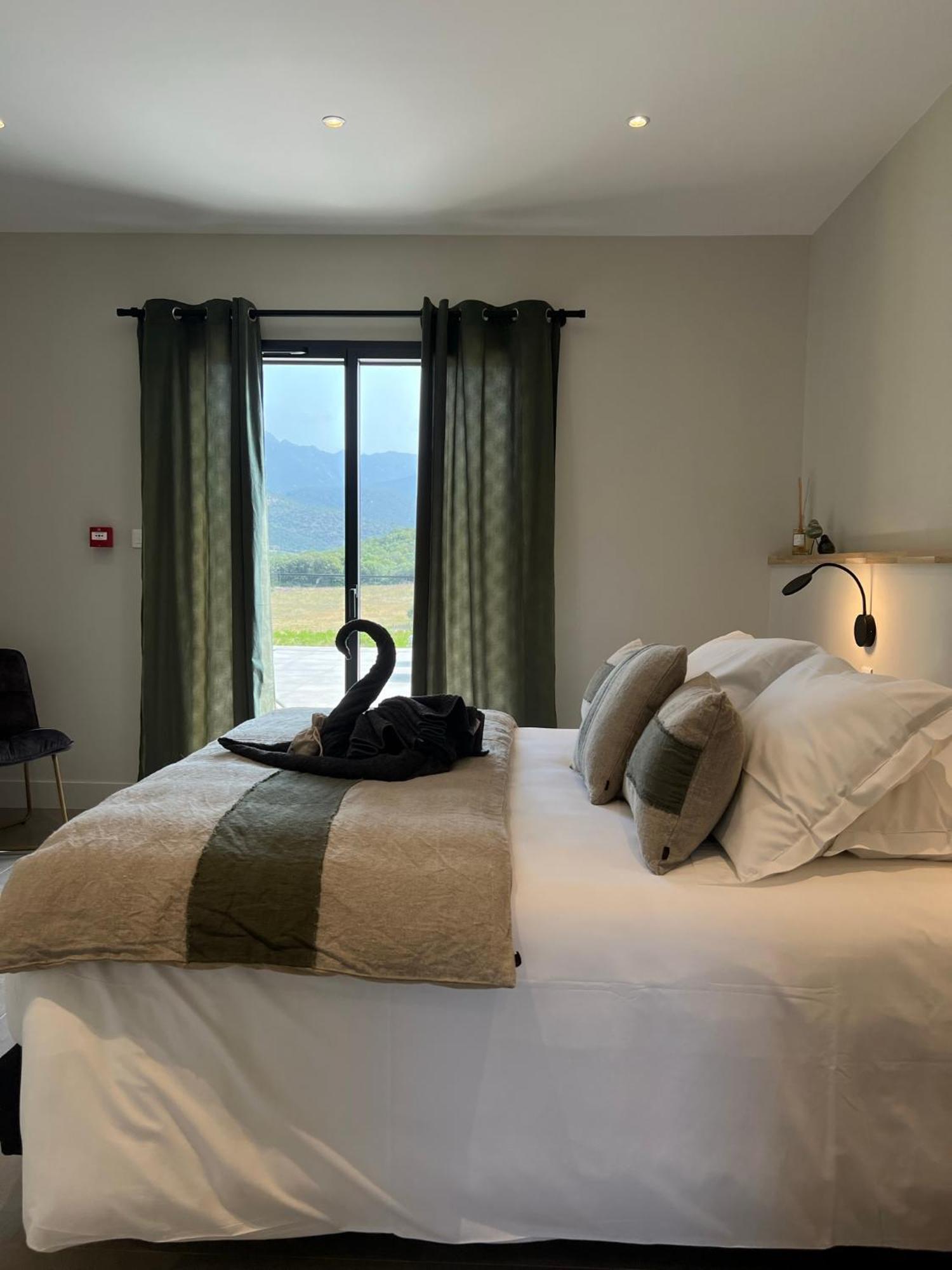Le Petit Hotel De Pianottoli-Caldarello Eksteriør bilde